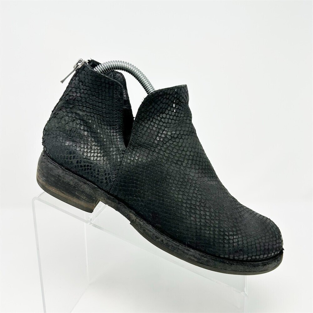 Officine Creative Womens Ankle Booties Black Snakeskin Embossed Back Zip 37